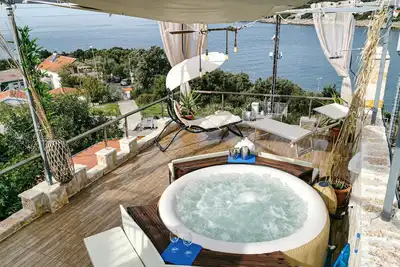 Bel appartement à Utjeha avec jacuzzi