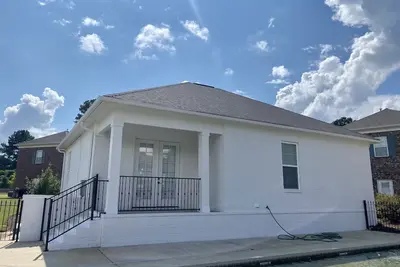 Image de Poolside condo close to Ole Miss campus and Historic Oxford Square