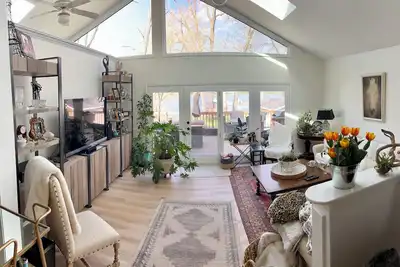 Image de Sunset Paradise River Home