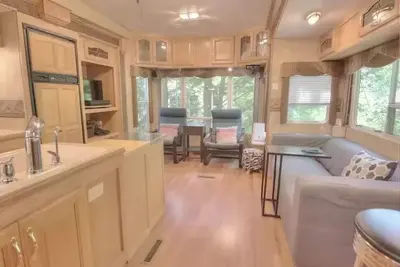 Image de North Georgia Mountain Getaway