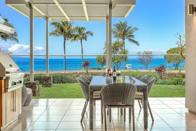 Image de Maui Resort Rentals: Honua Kai Hokulani 101 – Crown Jewel Ground Floor 3br, Oceanfront Views + Outdoor B. B. Q + Huge Lawn Area!
