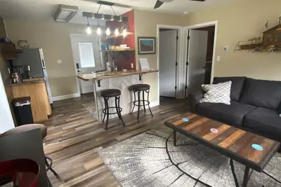 Image de Bridge-view at Cataract Falls Lodge