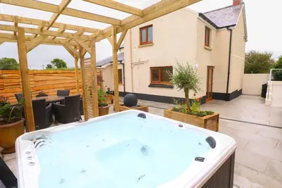 Image de Brynawel, pet friendly, with hot tub in Llanboidy