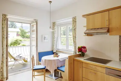 Image de Appartement \"1sz Kaiser Al Kreuzwegerhofnals\" avec vue montagne, piscine, balcon et jardin