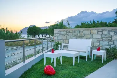 Image de Beachfront villa Irida w/ amazing sea views, close to everything you need