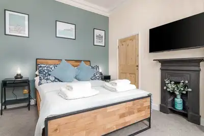 Host & Stay | Railman's Rest