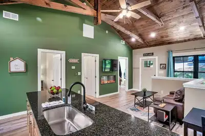 Image de Great Location | Pet Friendly | Games | Fire Pit