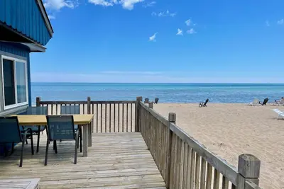 Image de Cottage Cove · Lake Huron Beach Cottage No. 5