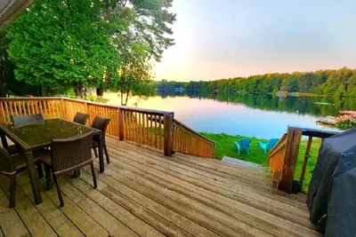 Image de Perfect Muskoka Family Retreat Without Paying Muskoka Prices Casa McKechnie Lake