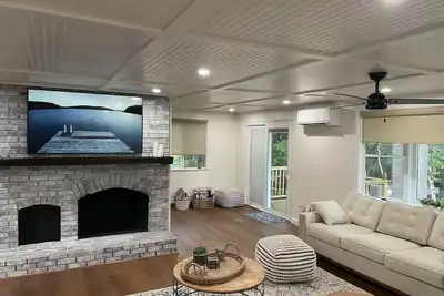 Image de Waterfront Retreat on Jordan Bay - Sebago Lake