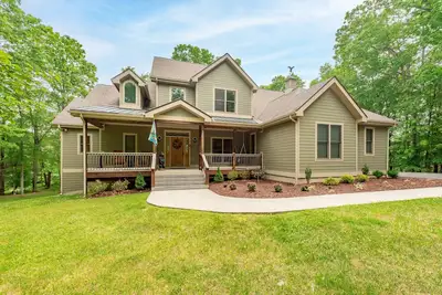 Image de Cozy Chalet w/ Lake Access & Game Room