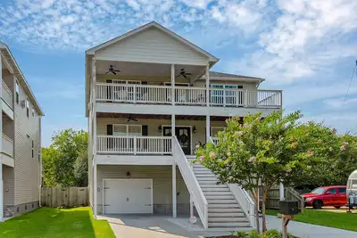 Image de Pets Welcome! Large 4 Bed Beach View Privately Own/Operated