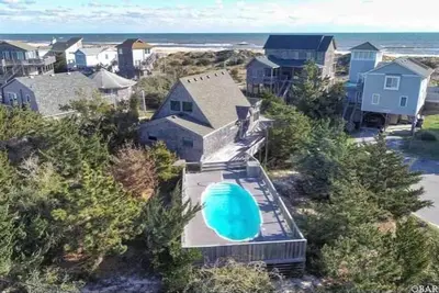 Image de Cheerful, Semi Oceanfront, pet friendly, w/pool
