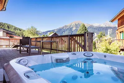 Image de Premium Chalet # 7 with Ir-Sauna & Whirlpool