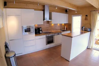 Image de Premium Chalet # 18 with Sauna & Whirlpool