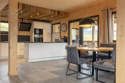 Premium Chalet # 62 with Sauna & Whirlpool