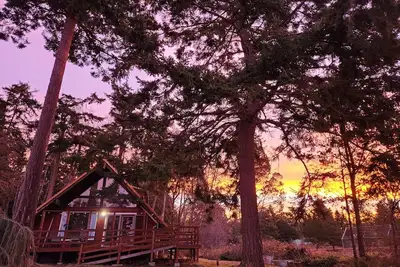 Image de Rustic A-Frame Retreat 5 mins from Deception Pass