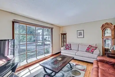 Image de Private home on James Island, Charleston, walk to beach, King bed. deck seating