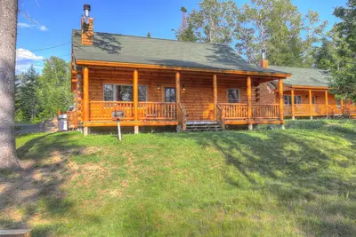 Image de Pine Cabin at Rangeley Lake Resort - shared waterfront on Rangeley Lake