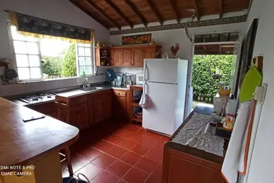 Image de Ideal chalet: tourism in the coffee region with swimming pool.