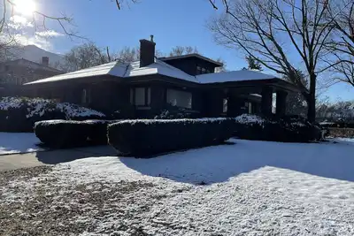 Image de Large & Private House with Hot Tub, Pool Table, WiFi near downtown Ogden