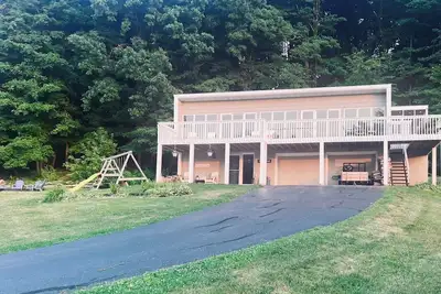 Image de Lake Redstone Home - Easy Access to Wisconsin Dells