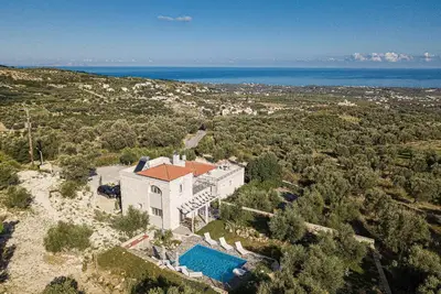 Image de Maison de vacances Rethymno pour 1 - 6 personnes avec 3 chambres à coucher - Maison de vacances