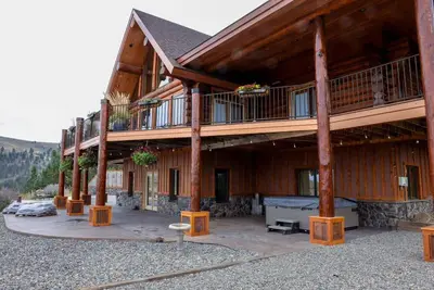 Image de Whispering Pines Lodge