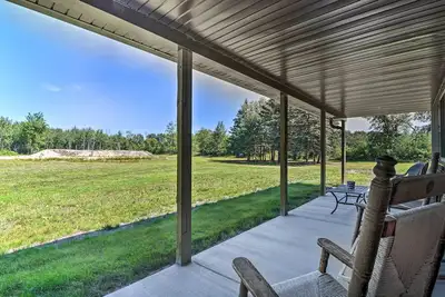 Image de 800-Acre Au Gres Oasis: 2 Ponds + Atv Trails!