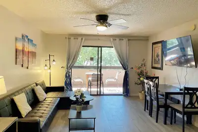 Image de Comfortable 1br/1ba Escape Steps from Scottsdale Fun