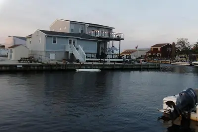 Image de Boater's Paradise, Boat Slip Included, 10 min from Beach!