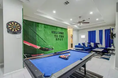 Image de Game House Getaway, Nr Downtwn, Hookah, Grill, Games, Smoking/Events Ok