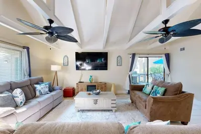 Image de Lovely and Large Two Bedroom Villa at the Heart of Palmetto Dunes!