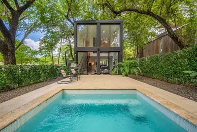 Image de Casa Teca in Surfside w/ Pool near Beach