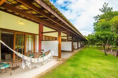 Image de A two-bedroom apartment in an excellent condominium and location in Praia do Forte.