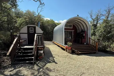 Image de Sheep Camp - Steel and Wool