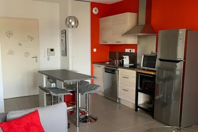Image de Appartement Moderne Centre-Ville Biscarrosse - Plage à Proximité - 4 Pers - WiFi et Parking Inclus