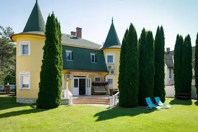 Image de Big Thuja by Interhome