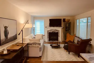 Image de Quite excellent location cute house in Education Hill