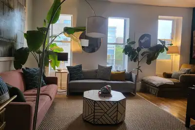 Image de Massive 3 bedroom apartment in historic Harlem