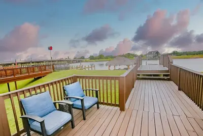 Image de Waterfront Beauty Family/Pet Friendly Palapa 11 mins to 3 Beaches, Near 7 Marinas