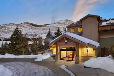Image de Au bord du ruisseau à Vail, superbe condo 1 chambre avec piscine