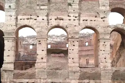 Image de charming vacation apartment few steps from Coliseum