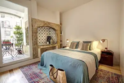 Downtown Historic Center - Air Conditioning/Elevator