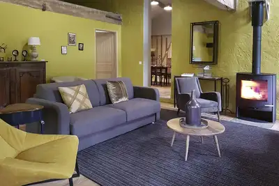 Domaine de Maffliers apartment for up to 8 people. Large Tribe option possible
