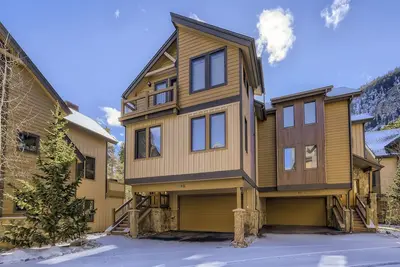 Image de Awesome Townhome just off Main Street in Frisco! !