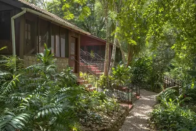 Image de Air-Conditioned Casita w/ Private Entrance, Screened-In Porch, & Great View