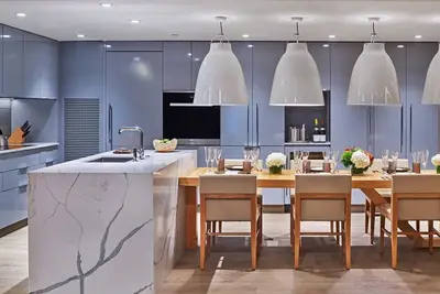 Image de Gorgeous high-end condo at the base of Ajax