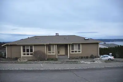 Image de Amazing Views from this Newly Remodeled Spacious Home