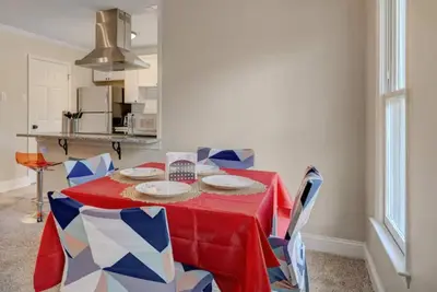 Image de Balcony - Downtown - Duke - Unc - Pet Friendly